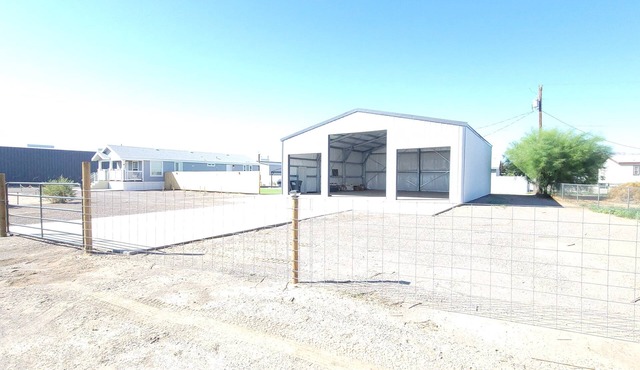 Brand New 3 bed/2bath property . New listing in Mohave Valley