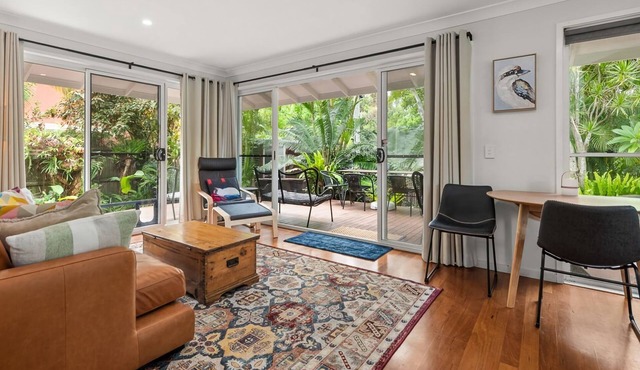 Byron Bay Accom - Kookaburra Beachside Apartment - 176 Alcorn Street - Suffolk Park in Byron