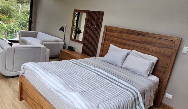 Casa con Jardín de Pitahaya, Igual Para Realizar Teletrabajo en la Naturaleza