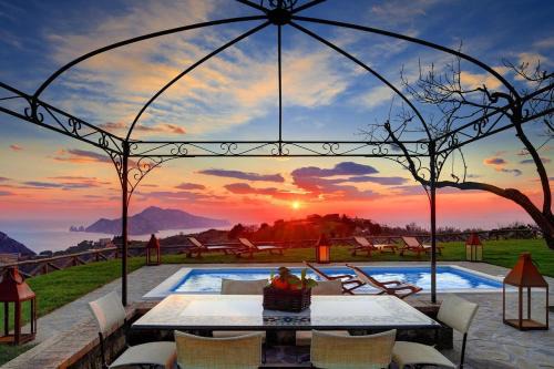 Casa del Capitano with Heated Pool, Views and Concierge by Feeling Italy in Massa Lubrense