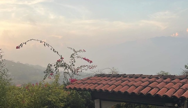 Charming Private 1 bedroom Queen Size in San Antonio Escazu San Jose