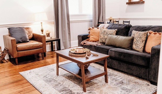 Charming Studio Stay in the Heart of Bonne Terre, Studio 1 in Bonne Terre