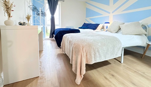 Charming Wembley Apartment with 2 Bedrooms in Wembley