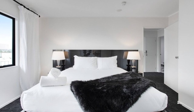 Chic Modern 2BR Heart of Manukau