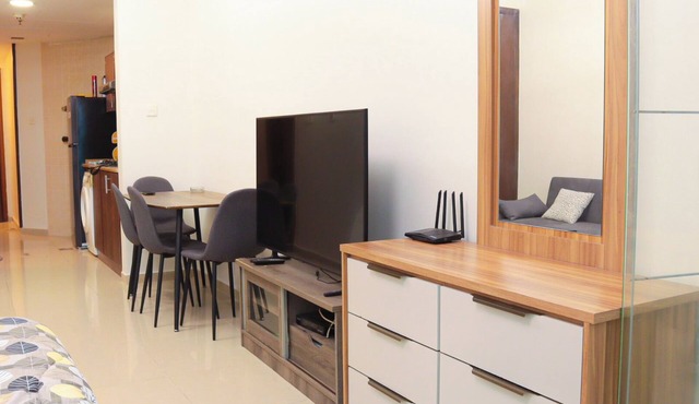 Chic studio with AC and WiFi in marvelous Dubai