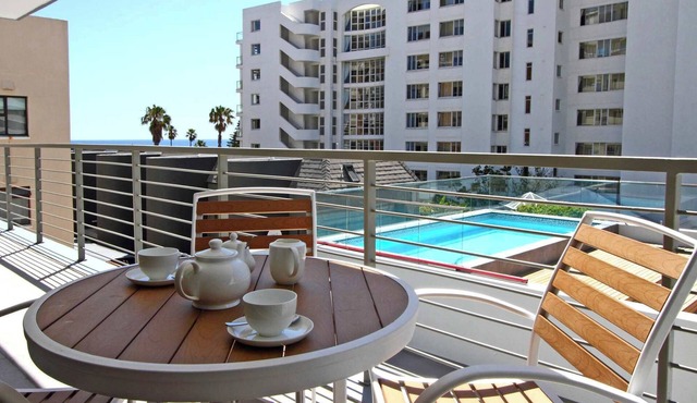Comfort Meets the Coast at Fairmont 201 in Cape Town