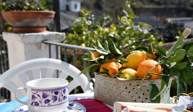 Comfortable bed and breakfast with private Parking in Conca dei Marini