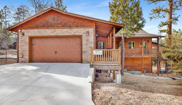 Cornerstone Lodge Log Cabin at Big Bear Lake in Big Bear Lake