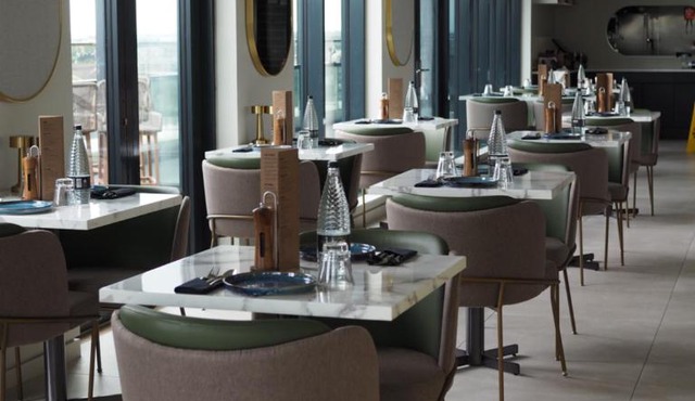 Courtyard by Marriott London Heathrow Airport in Hillingdon