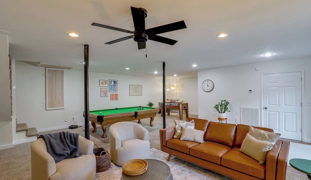 Covered Deck & Fire Pit: Weaverville Getaway! in Weaverville