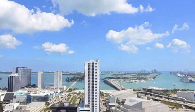 Cozy 1br city view condo in Miami