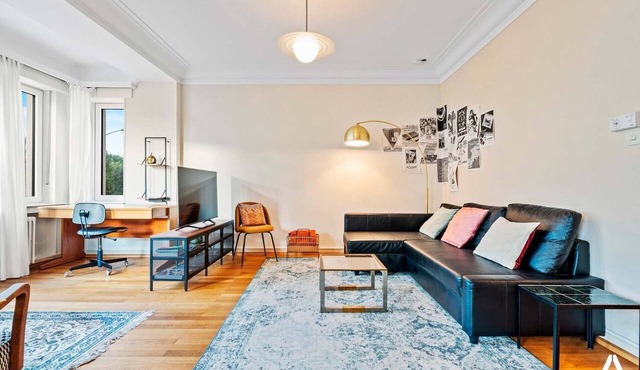 Cozy 1BR with Balcony and Workspace in Hollerich in Luxembourg