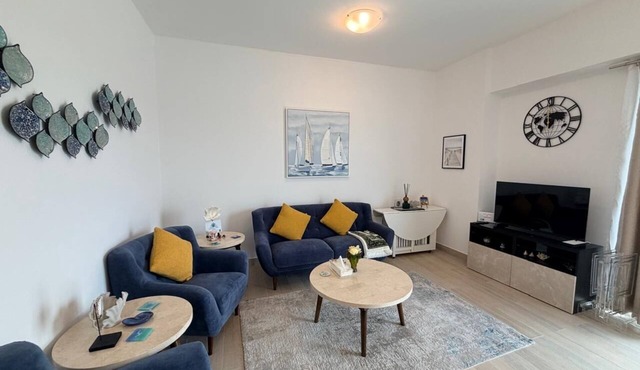 Cozy 2-bedroom apartment in the heart of Yas Island