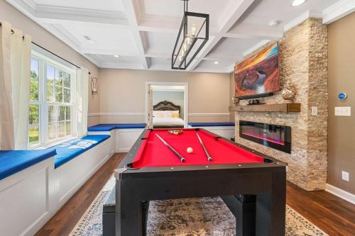 Cozy 2b 2b Spa 2 Steam Saunas Home Theater Gym in Davidson