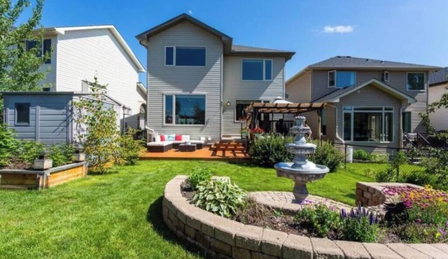 Cozy & Luxurious Ridge Home - Pet Friendly