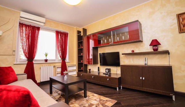Crocus Apartment
