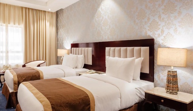 Crystal Plaza Al Majaz Hotel