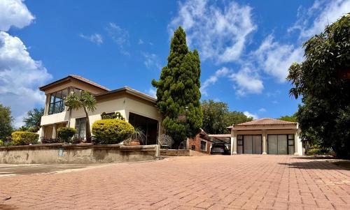Dithabeng View Guest House in Rustenburg