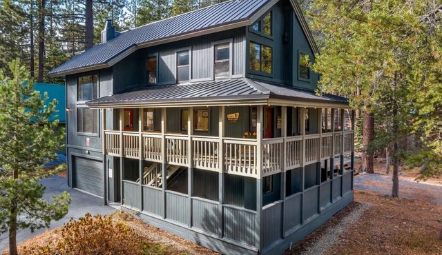 Donner Lake - Truckee! One block to West End Beach/10 minutes to Sugar Bowl!