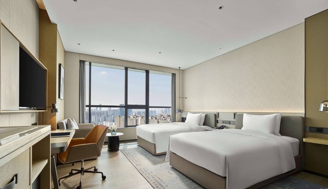 DoubleTree by Hilton Chengdu Riverside - Close to Panda Base and Chengdu East Railway in Chengdu