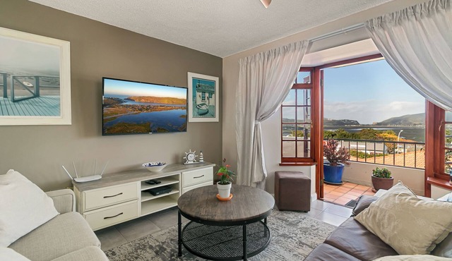 Driftwood Serene 2-bedroom apartment in charming Knysna perfect for relaxing in Knysna