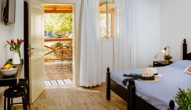El-Mul Golan Kibbutz Country Lodging