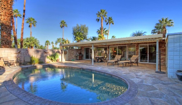 El Paseo, 'The Rodeo Drive of Beverly Hills' In Palm Desert. Free Wi FI in Palm Desert