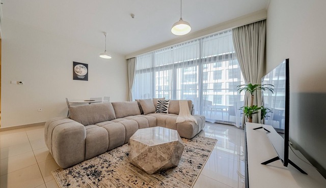 Elegant 2-Bedroom Apartment in Dubai Hills – Modern Comfort & City Views