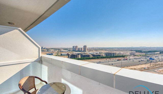 Elegant Studio in Al Jawhara Tower JVT by Deluxe Holiday Homes