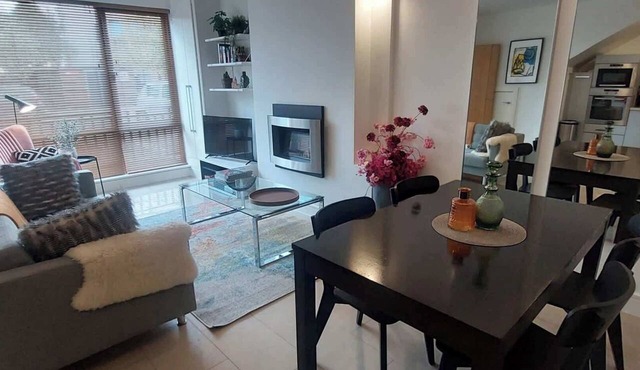 Elegantly Refurbed 2BD in Shankill - 3km from Bray in Dublin