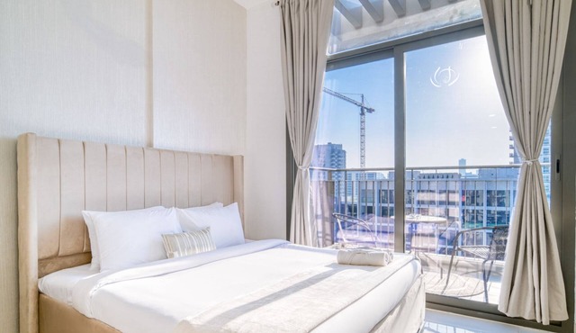 Elz Residence Stylish Studio Living
