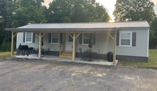 Enjoyable 2-bedroom house on 24 acres right on Black River. in Black