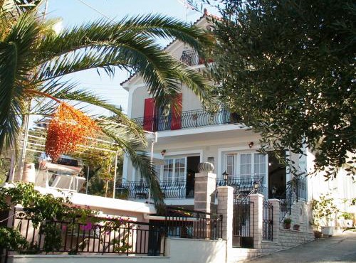 Epicharis Studios in Vathi