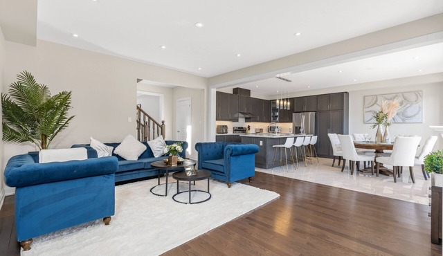 Executive 5BR-4BATH Detached Retreat Brampton/Miss Border in Brampton