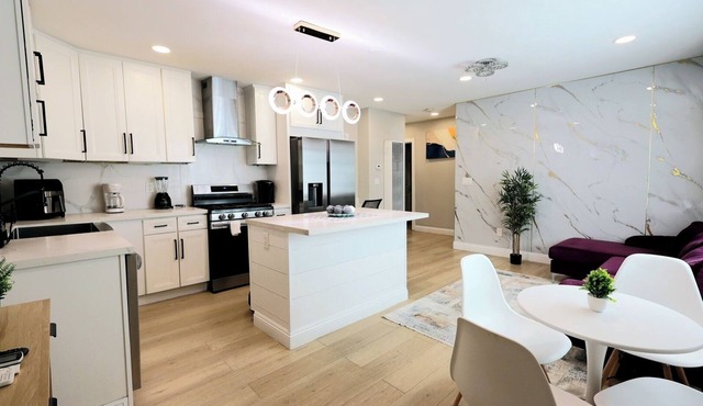 Exotic home 3bed 2bath by sdstay in Spring Valley