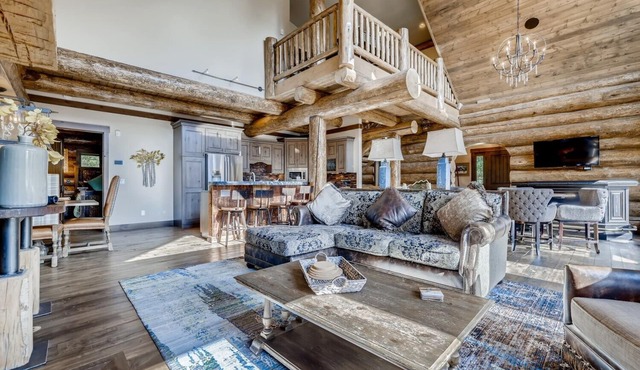 Falcon Mews Lodge: Stunning Luxury Mountain Home in Breckenridge