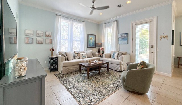 Fall Break in Seacrest | Sleeps 8, Dog-Friendly + Bikes in Inlet Beach