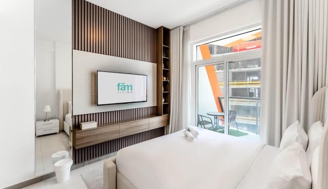 FAM Living 1BR Stay Binghatti Gateway, Al Jaddaf