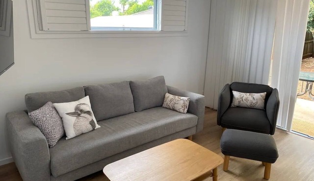Fantastic views, comfortable beds. Close to Banya Bathhouse Spa & Crystal Castle in Mullumbimby