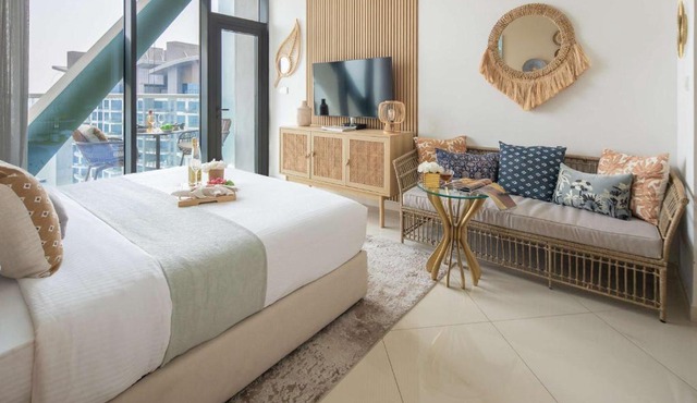 Frank Porter - Seven Hotel & Aprtments