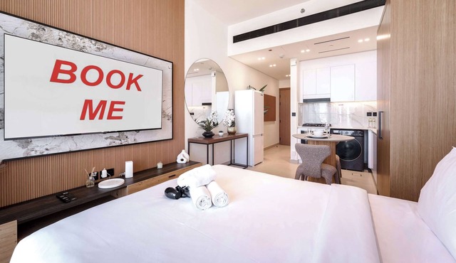 Free housekeeping visits during your stay - StayShort - Sophisticated Studio in JVC that Sleeps 2 with Balcony