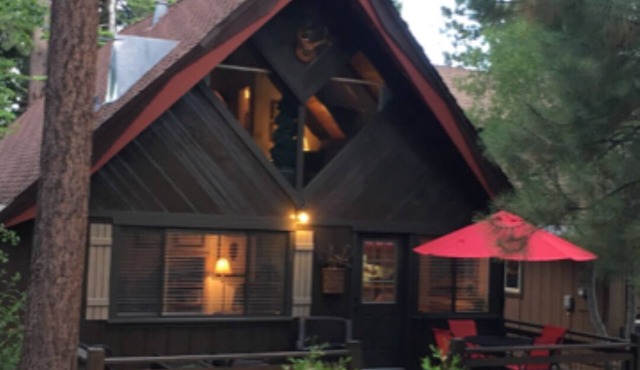 Free Standing Cosy Cabin, Incline Village, Quite Forest Setting, MAX. 2 GUESTS in Lake Tahoe