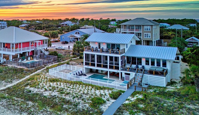 Front Row Center - Pet Friendly, Private Pool, Beach Front, Hot Tub! in St. George Island