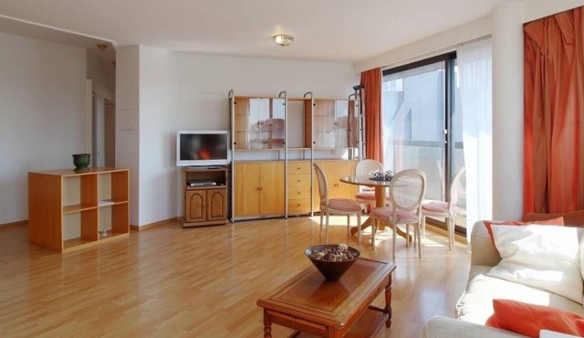 Funished Flat to rent in the exclusive chatelain neighbourhood