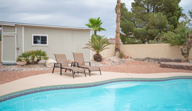 Gainesborough · 35% Off Fall Special - Relaxing 4 Bedroom House in Henderson