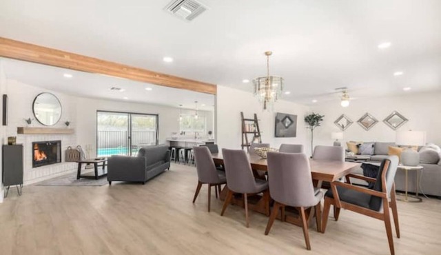 Gorgeous 5 Bedroom/4 Bath Home with Heated Pool! in Tucson