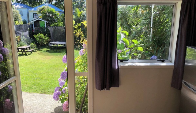 Grey Lynn Studio w. Sauna - Central to Park, Supermarket, Cafe's and Bar's