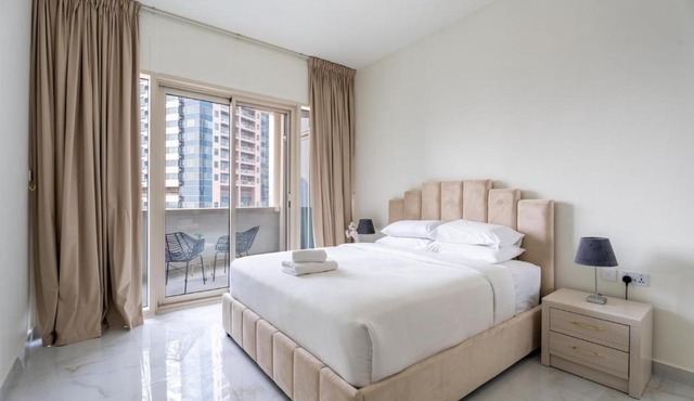 GuestReady - High Floor | Canal View Near Dubai Marina