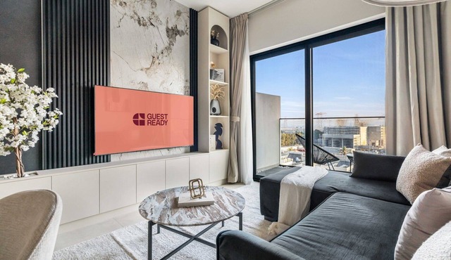 GuestReady - Modern living in JVC