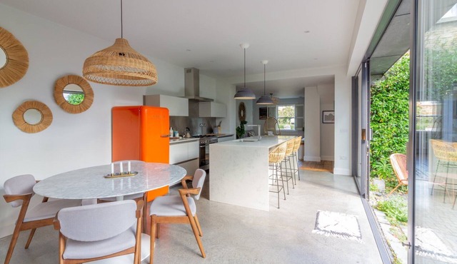 GuestReady - Modern villa in Glenageary